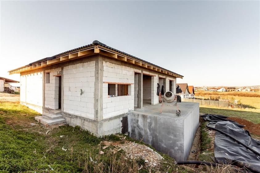 Casă individuală cu 3 camere cu Teren 468 Mp în Nord-Vest