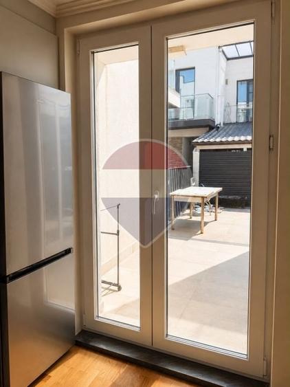 Duplex cu 4 camere cu Teren 179 Mp în Tunari