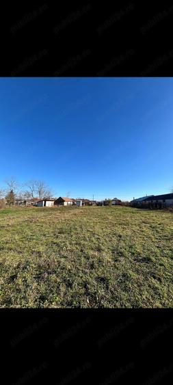 Casă cu Teren 2800 Mp în Central