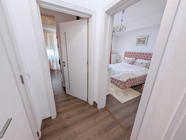 Casă individuală cu 5 camere cu Teren 220 Mp în Otopeni