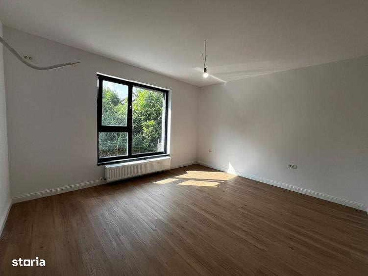 Casă cu 4 camere în Mogoșoaia