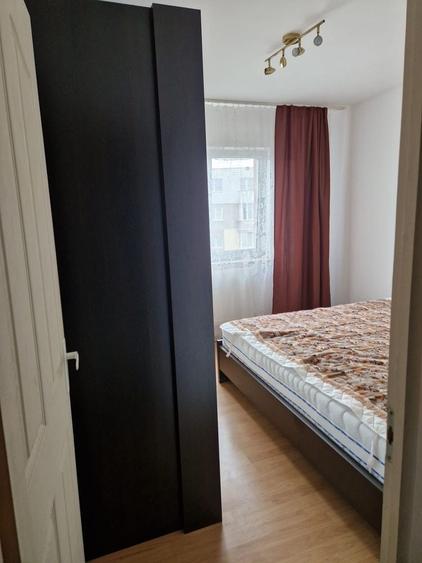 Apartament cu 2 camere semidecomandat în Exterior Vest