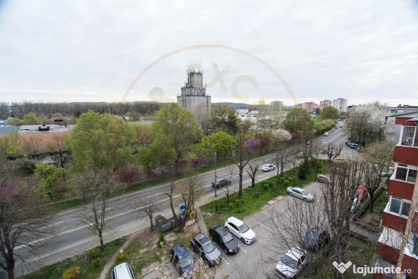 Apartament cu 2 camere decomandat, mobilat în Eremia