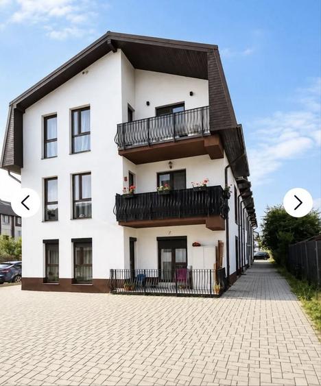 Apartament cu 2 camere decomandat în Tractorul