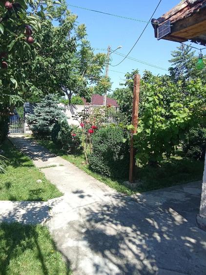 Casă cu 3 camere cu Teren 650 Mp în Moșneni