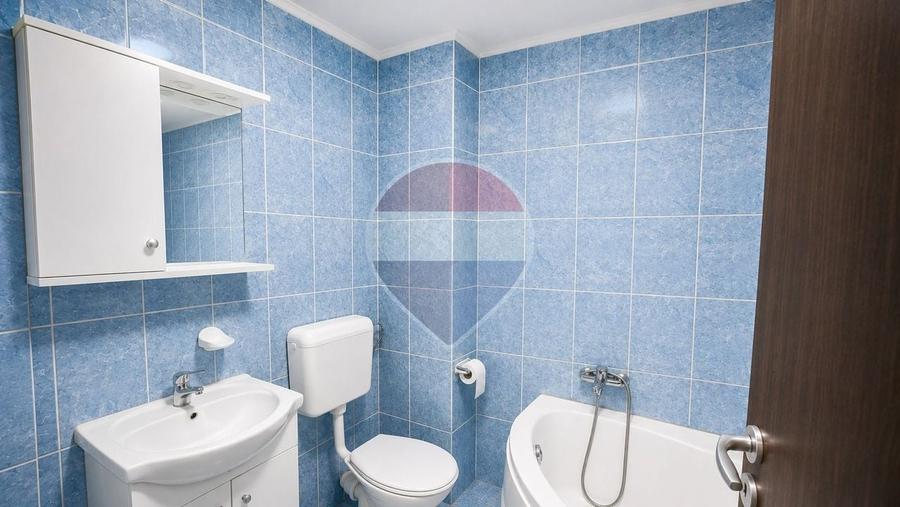 Apartament cu 3 camere decomandat, mobilat în Chiajna