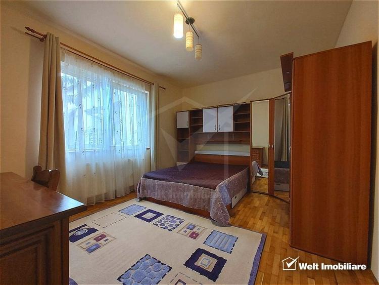 Casă individuală cu 7 camere cu Canalizare în Grigorescu
