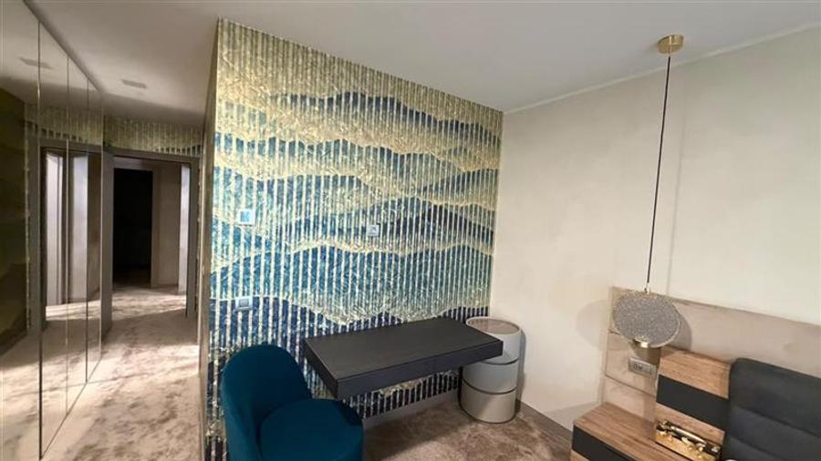 Apartament cu 3 camere circular, mobilat în Bună Ziua