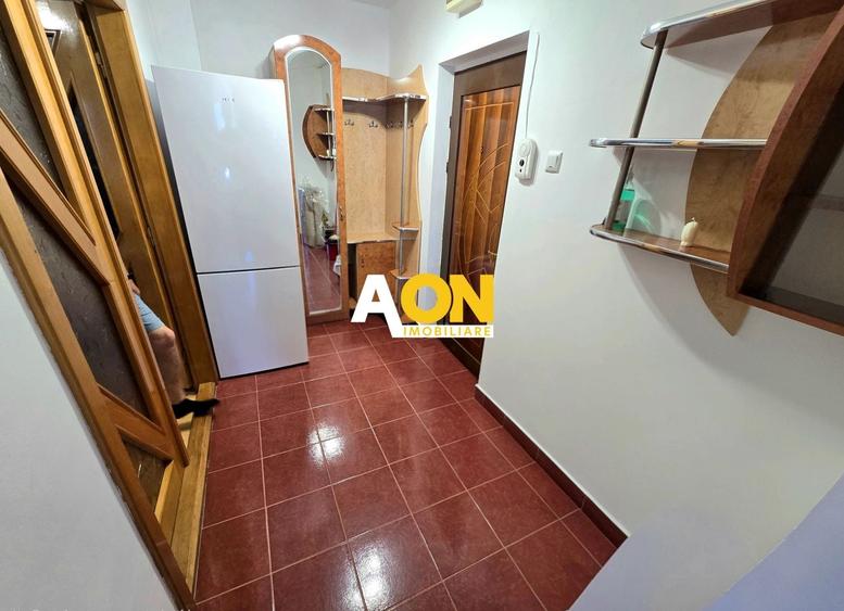 Apartament cu 2 camere decomandat, mobilat în Cetate
