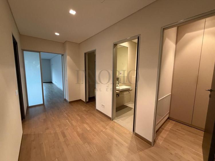 Apartament cu 4 camere în Primăverii