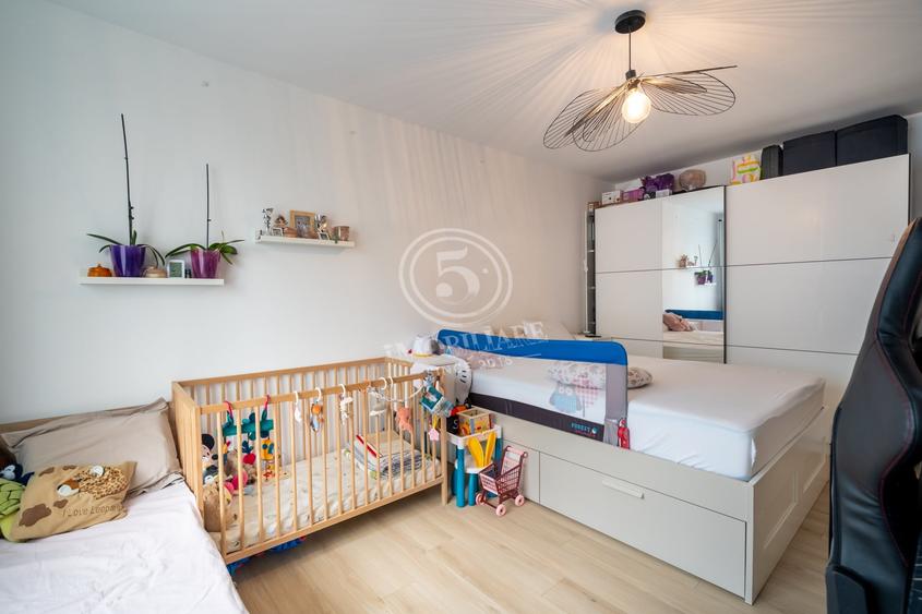 Apartament cu 3 camere decomandat, mobilat în Dristor