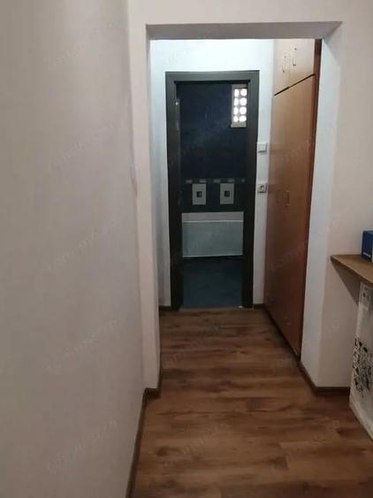 Apartament cu 2 camere decomandat în Cornișa