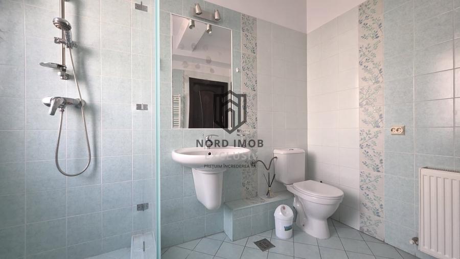 Apartament cu 4 camere decomandat, mobilat în 1 Mai