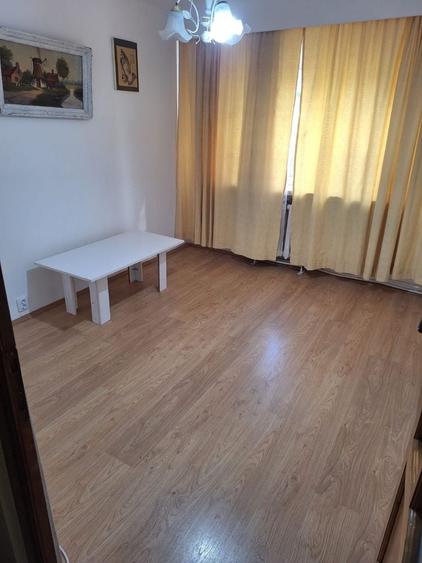 Apartament cu 2 camere decomandat în Mărăști