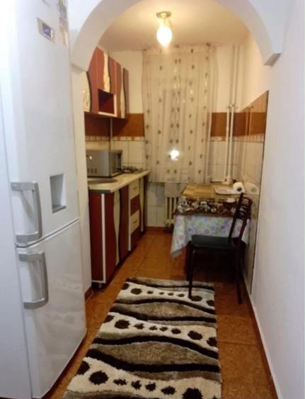 Apartament cu 2 camere semidecomandat în Micro 14