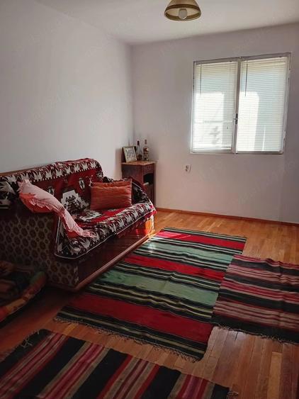 Casă cu 2 camere cu Teren 500 Mp în Hârsa