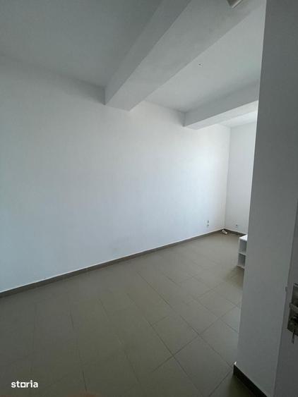 Spațiu comercial, de 60 mp, în Țuglui