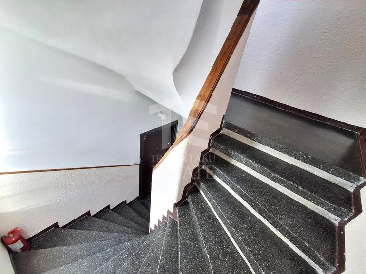 Apartament cu 2 camere semidecomandat în Eminescu