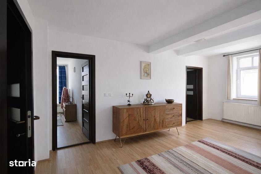 Casă cu 4 camere cu Teren 496 Mp în Gheorgheni