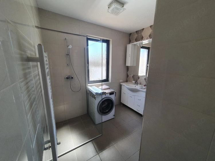 Casă cu 4 camere cu Teren 400 Mp în Dumbrăvița