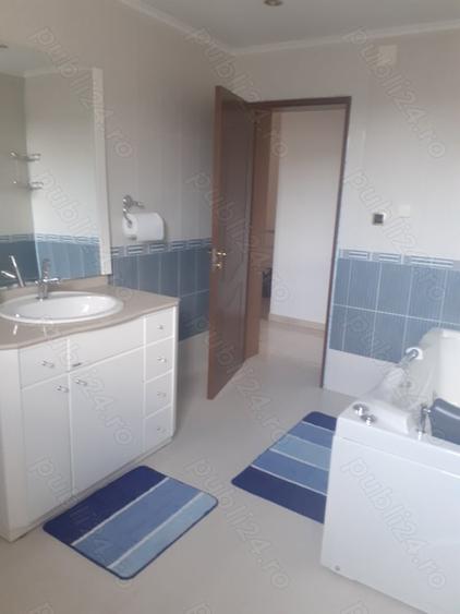 Casă cu 4 camere cu Teren 1478 Mp în Pucioasa