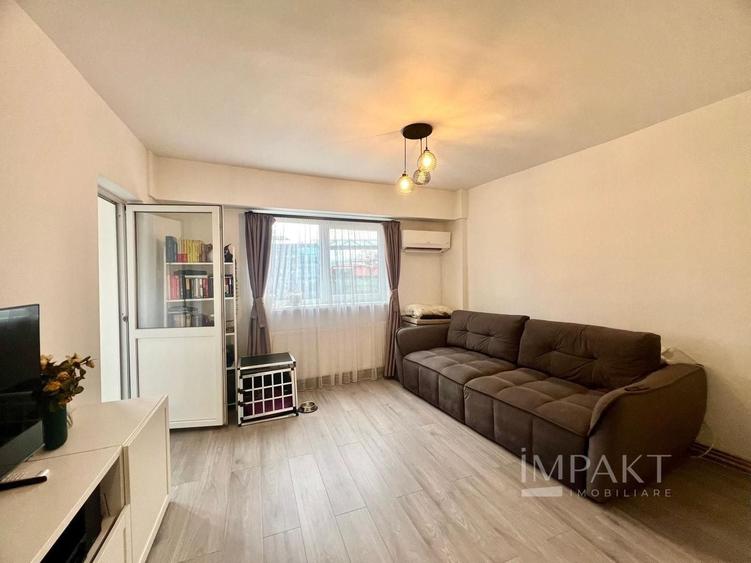 Garsonieră decomandată în Central