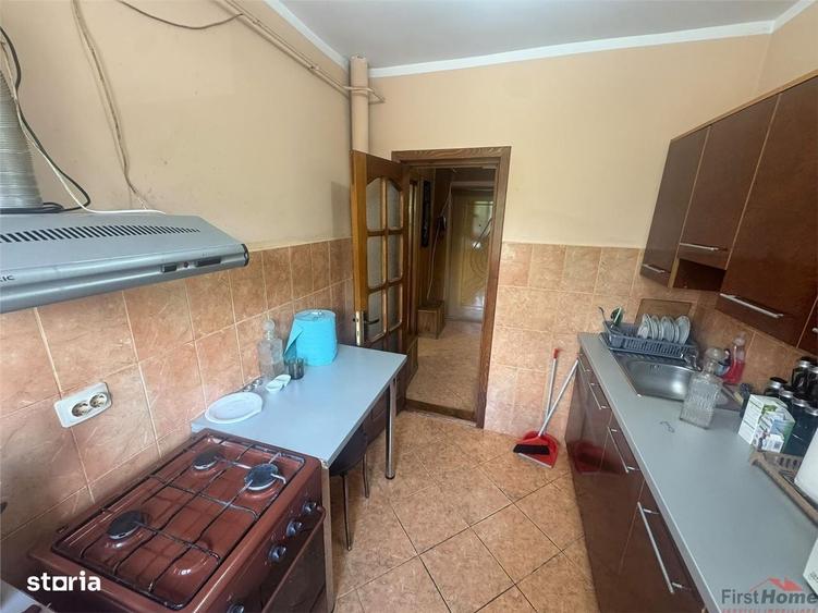ap 3 cam, Piata Unirii.66 mp utili ,et 28 - 9