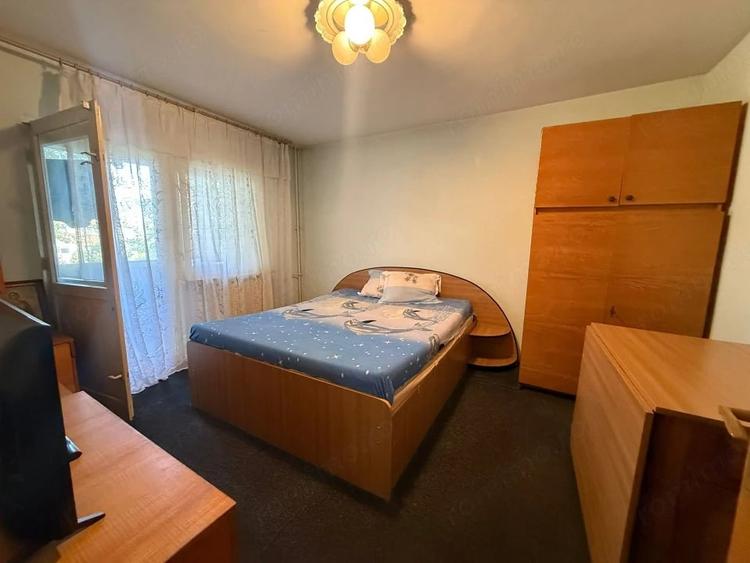 Apartament cu 3 camere decomandat în Dallas
