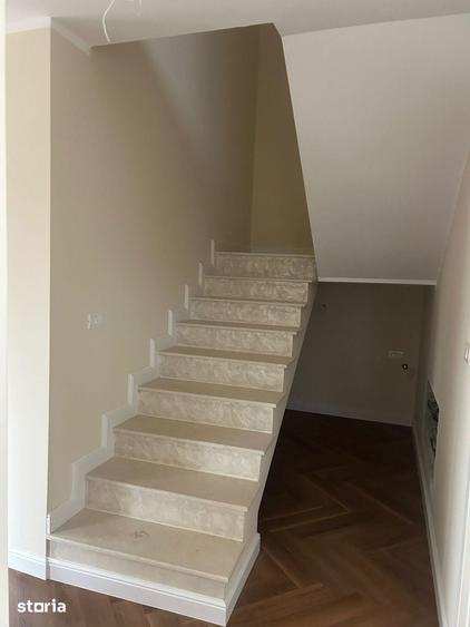 Apartament cu 4 camere în Giroc