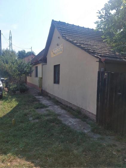 Casă cu 3 camere cu Teren 500 Mp în 6 Vânători