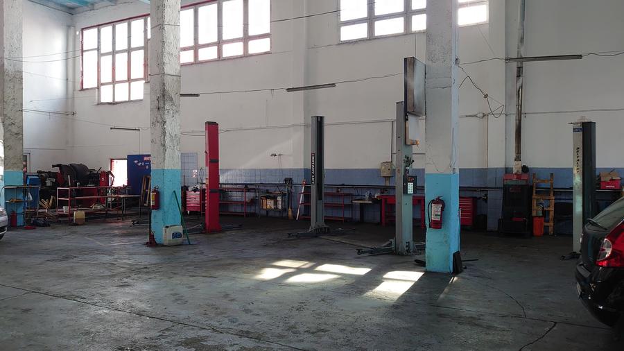 Spațiu industrial, de 500 mp, în Complex Studențesc