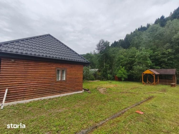 Casă cu 5 camere cu Teren 1250 Mp în Marginea