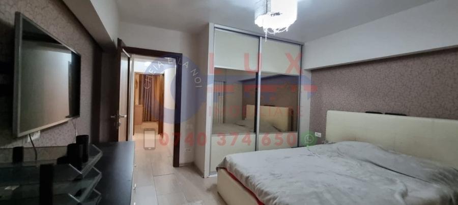 Apartament cu 5 camere decomandat în Ultracentral