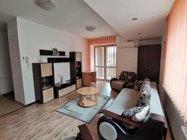Apartament cu 2 camere decomandat în Drumul Taberei