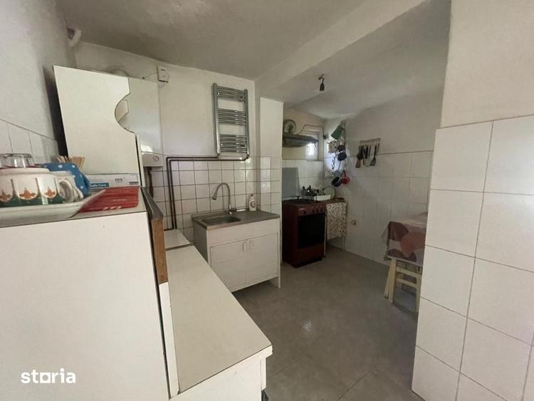 Casă cu 4 camere cu Teren 1000 Mp în Central