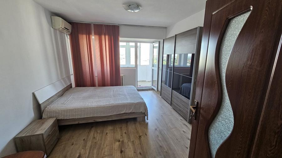 Apartament cu 3 camere decomandat în Doamna Ghica