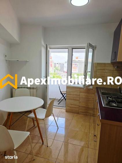 Apartament cu 2 camere semidecomandat, mobilat în Centrul Istoric