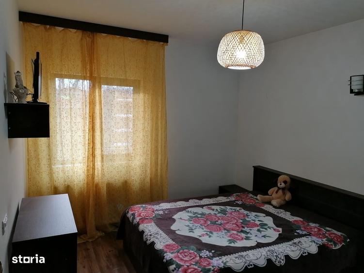 Casă cu 3 camere cu Teren 1197 Mp în Central