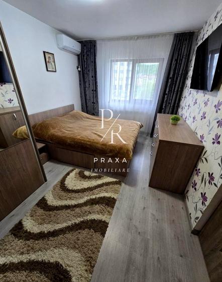 Duplex cu 4 camere cu Canalizare în Florești