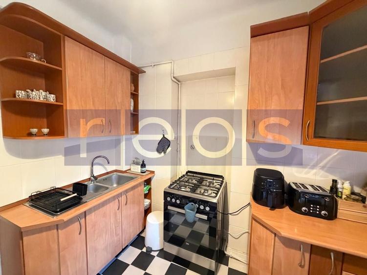 Apartament cu 3 camere, mobilat în Armeneasca