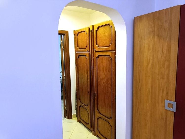 Apartament cu 2 camere semidecomandat, mobilat în Iancului