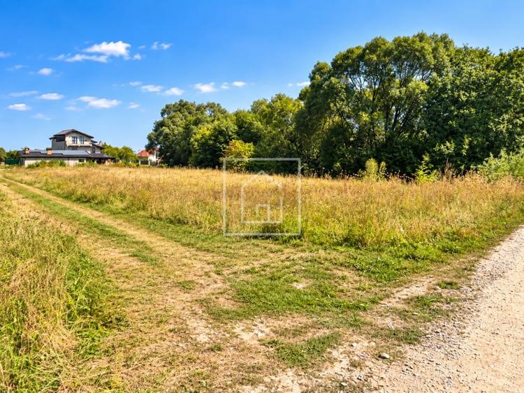 Teren Construcții intravilan de 1650 mp, în Sâmbăta de Sus