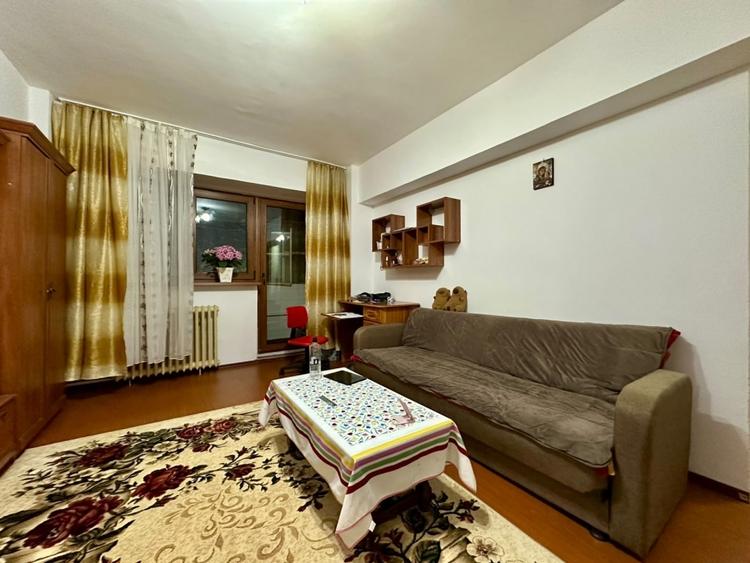 Apartament cu 2 camere semidecomandat, mobilat în Gorjului