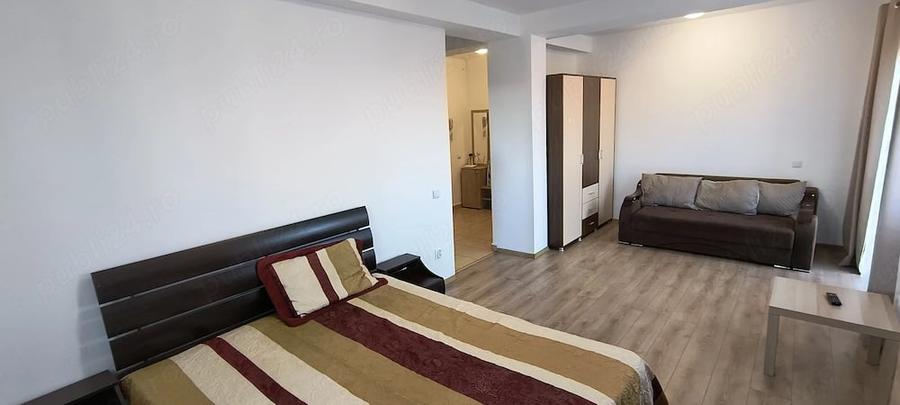 Garsonieră decomandată în Central