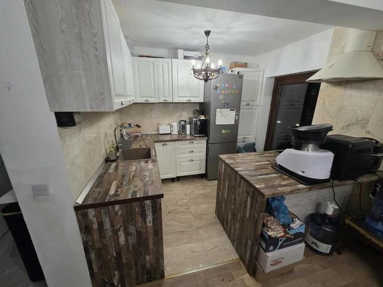 Casă cu 2 camere în Central