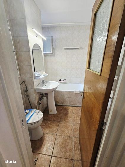 Apartament cu 2 camere decomandat, mobilat în Ultracentral