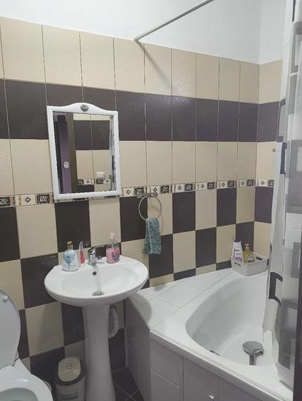 Apartament cu 2 camere decomandat în Gară