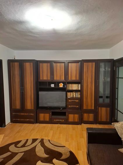 Apartament cu 2 camere semidecomandat în Astra