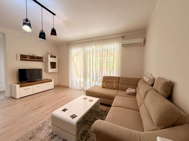 Apartament cu 3 camere semidecomandat, mobilat în Aradului