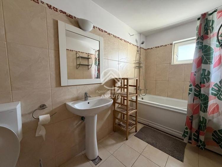 Apartament cu 2 camere decomandat în Calea Turzii